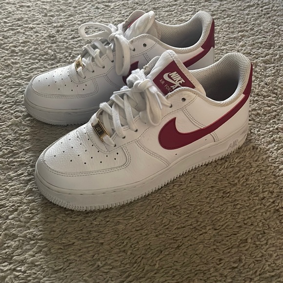 Nike Air Force 1 - Picture 1 of 4